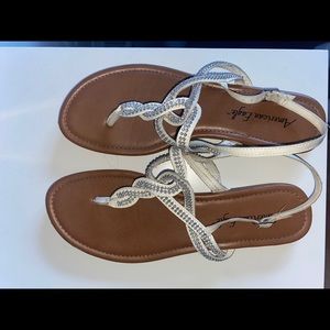 American Eagle White Sandals